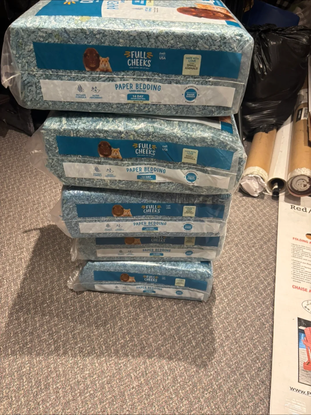 Full Cheeks Paper Bedding - Unscented