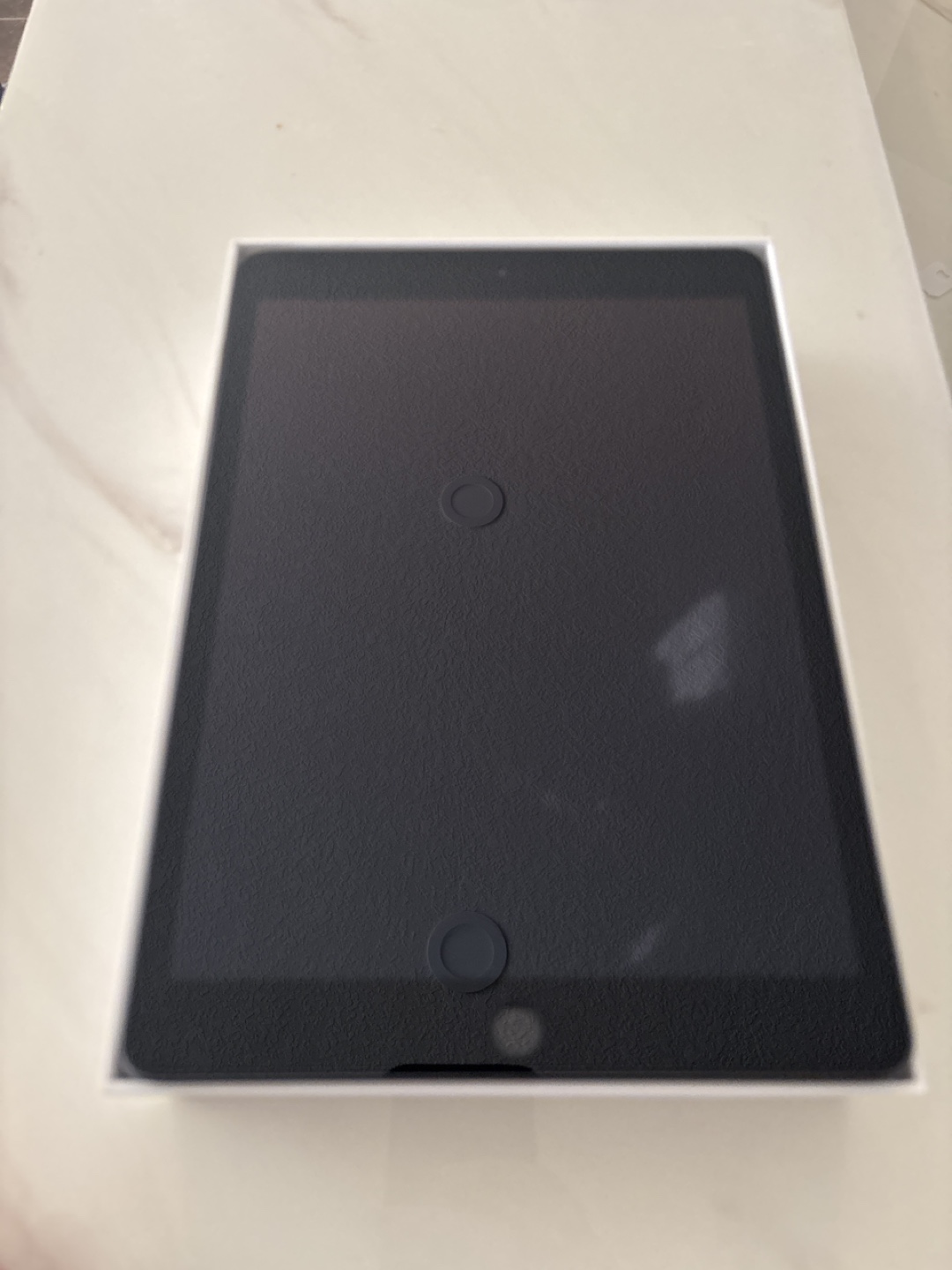 Apple iPad 8th generation-32g - photo 2