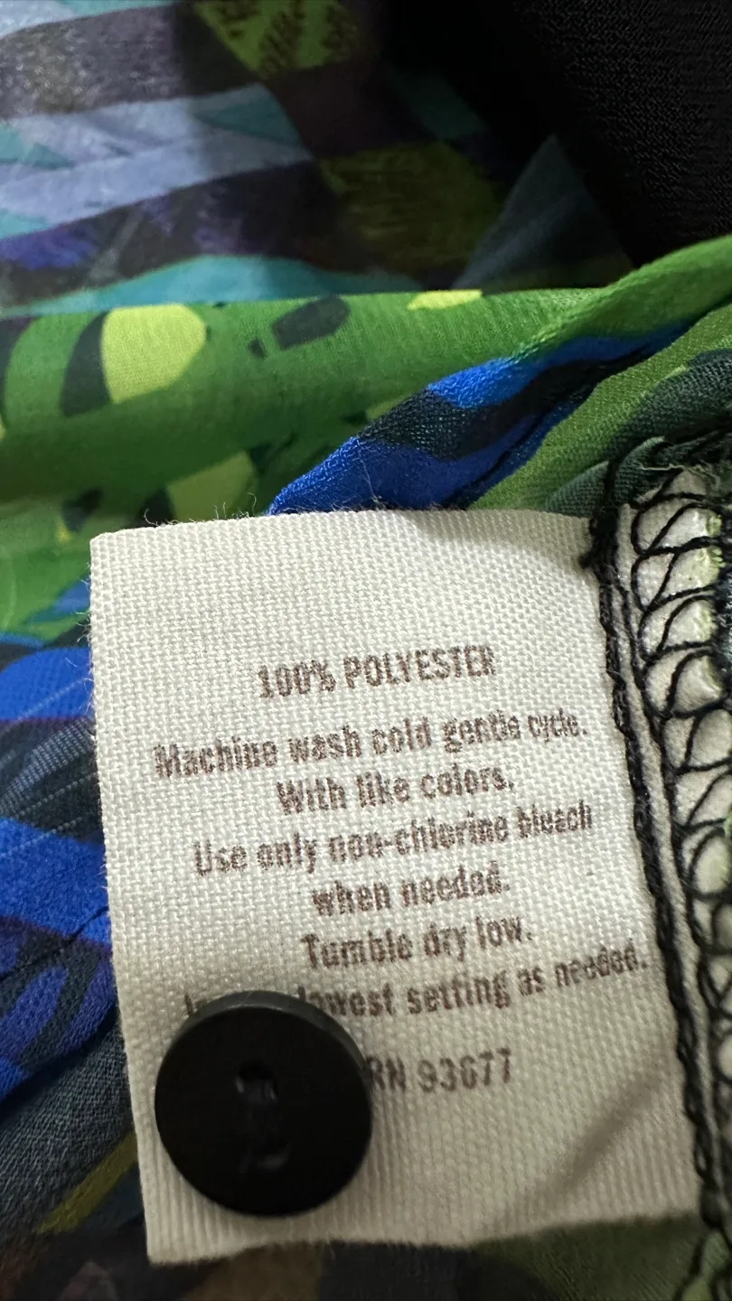 Decree | Sleeveless Blouse - Tropical Jungle Print - Size M image indicator(5)