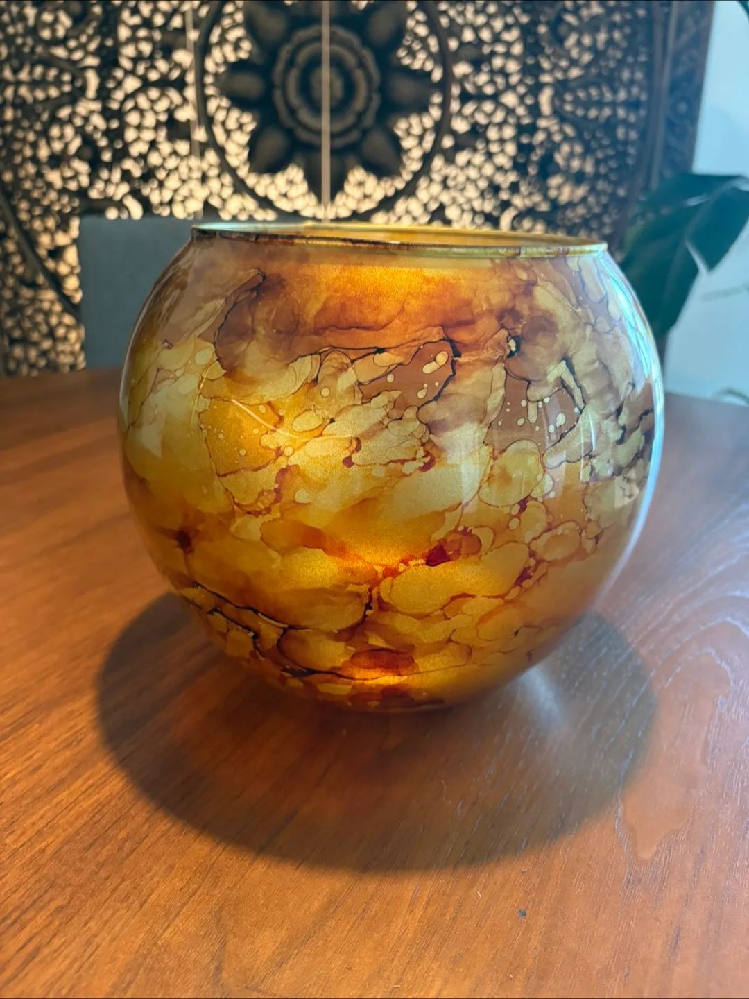 Decorative Round Glass Bowl thumbnail