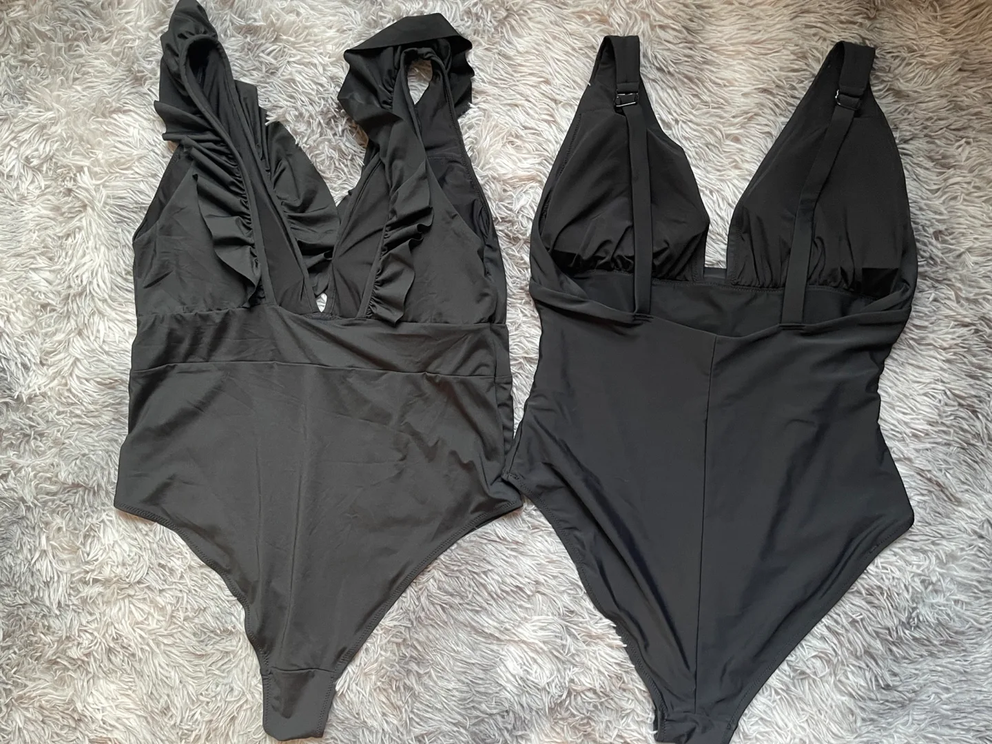 Black One-Piece Swimsuits image indicator(2)