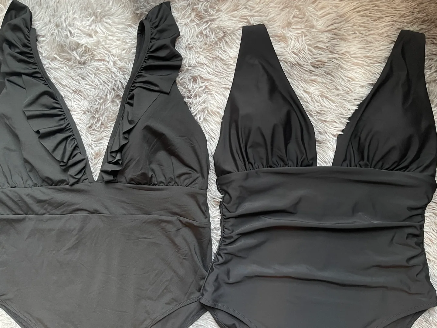 Black One-Piece Swimsuits image indicator(3)