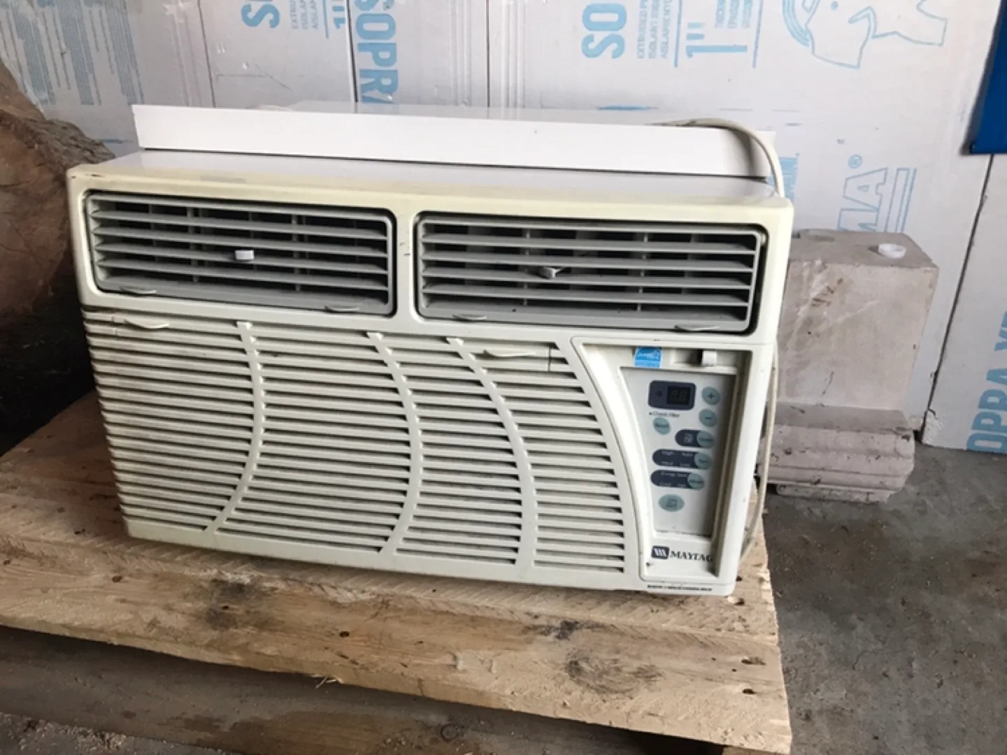 10 000 btu Maytag Window Air Conditioner thumbnail