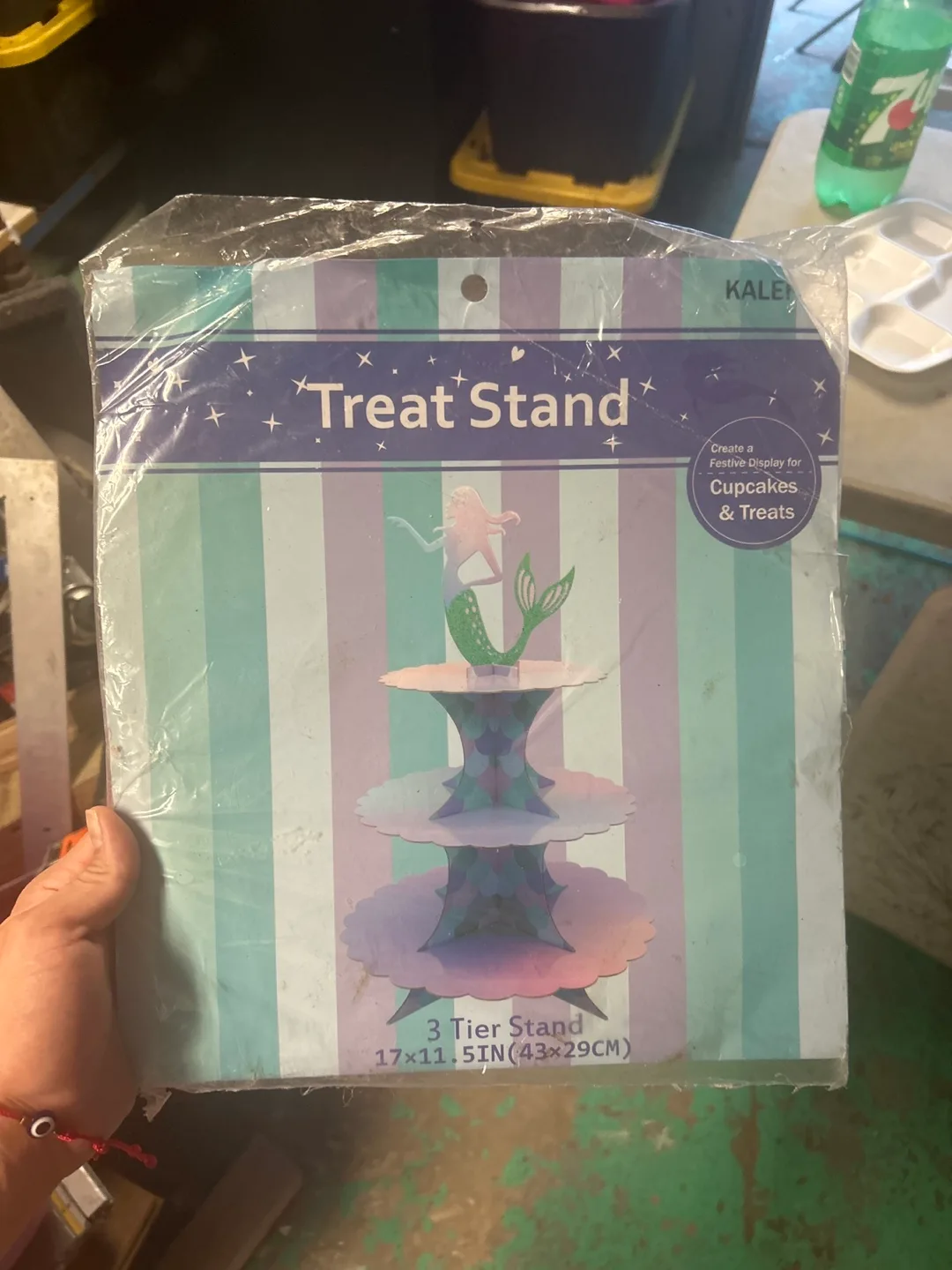 Kaleefo Mermaid Treat Stand - New thumbnail