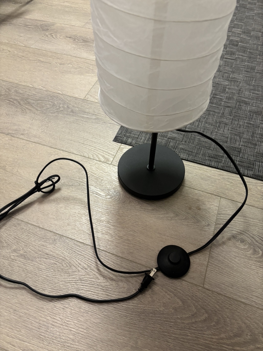 46” Tall Paper Shade Lamp - photo 3