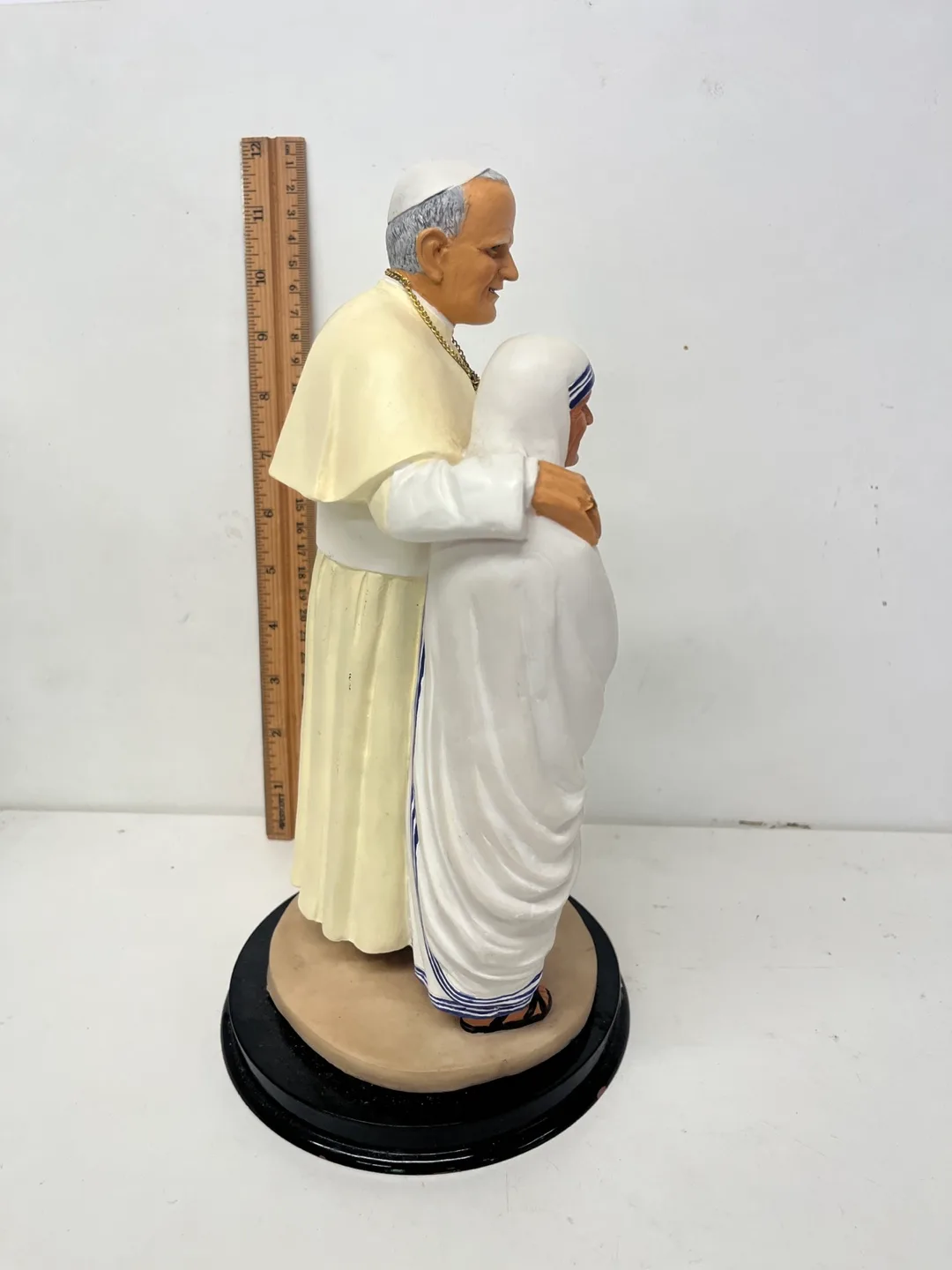 Pope John Paul II & Mother Teresa Statue image indicator(5)