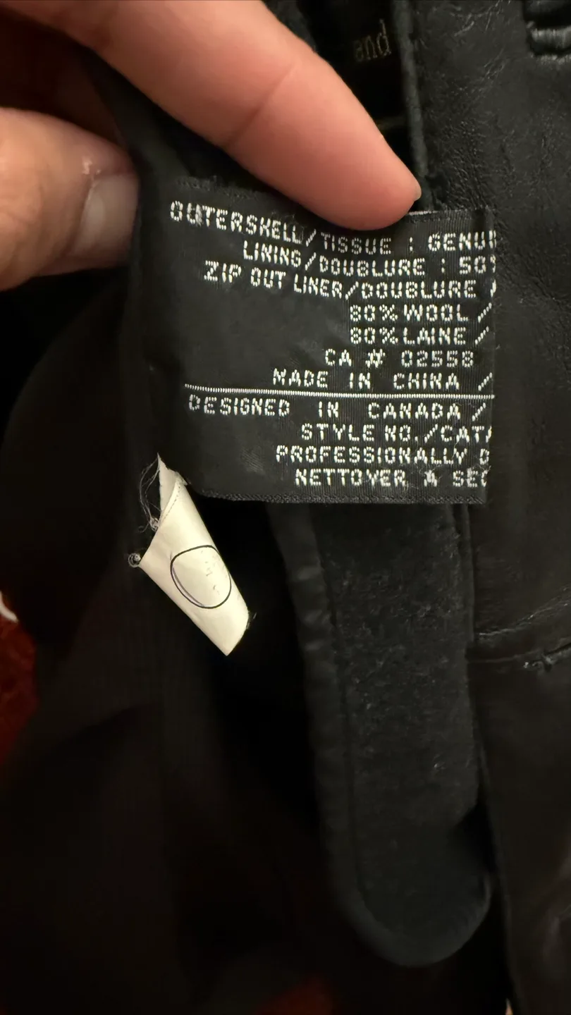 Danier Canada Black Leather Jacket image indicator(5)