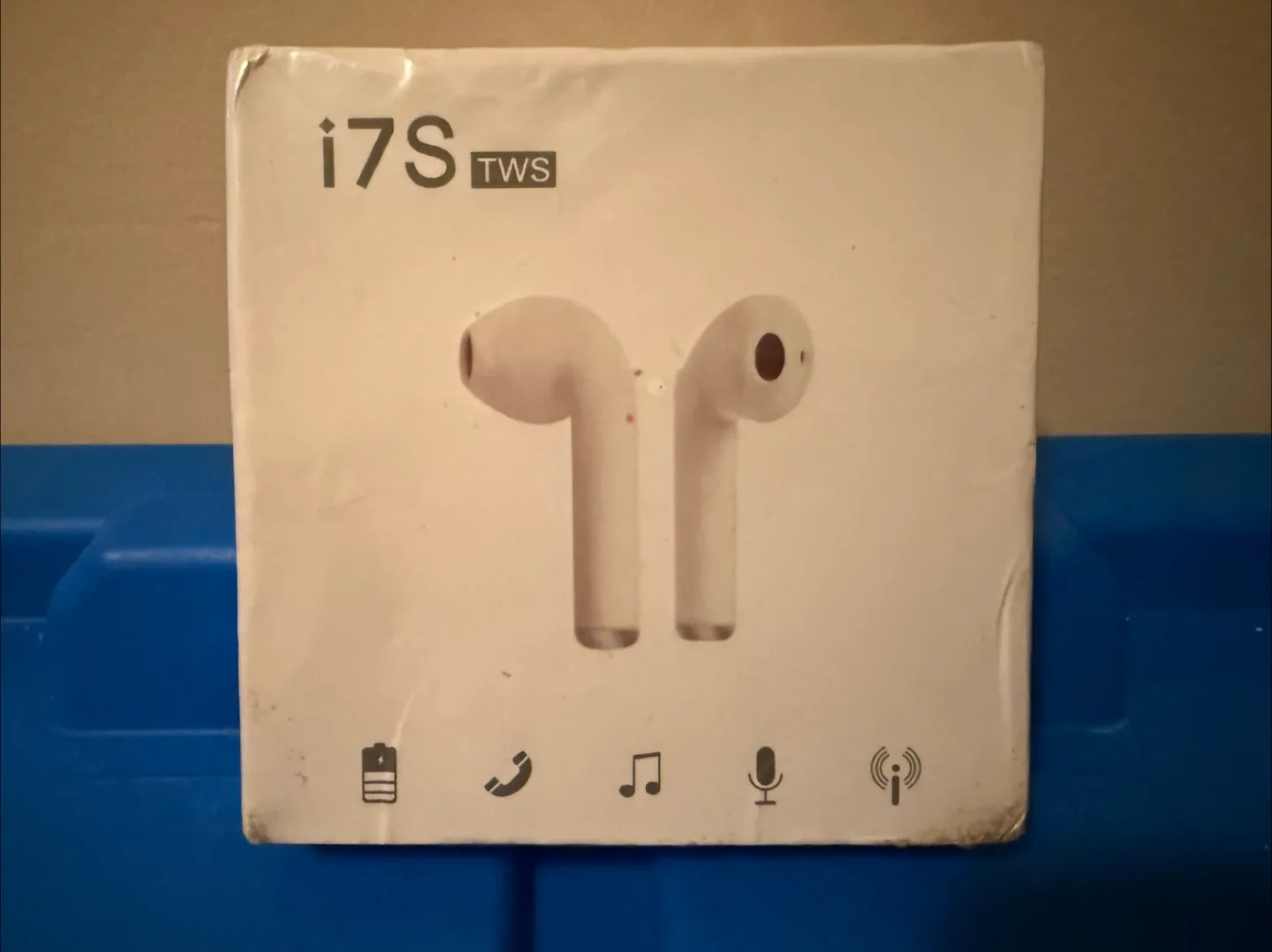 sealed pair of i7S TWS Wireless Earbuds thumbnail