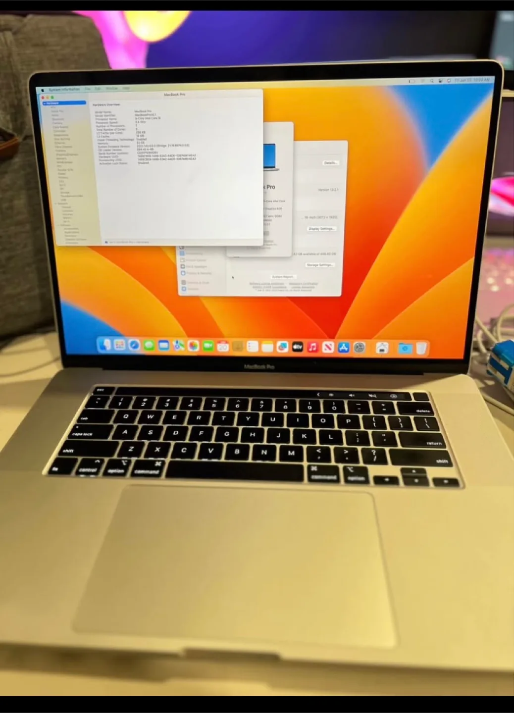 MacBook Pro 16-inch 2019 image indicator(2)