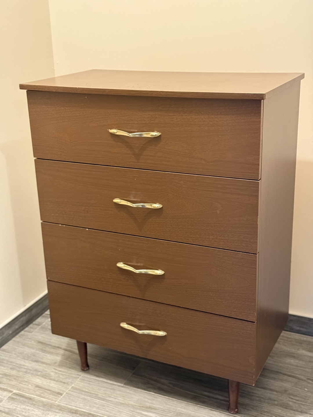 Brown 4-Drawer dresser