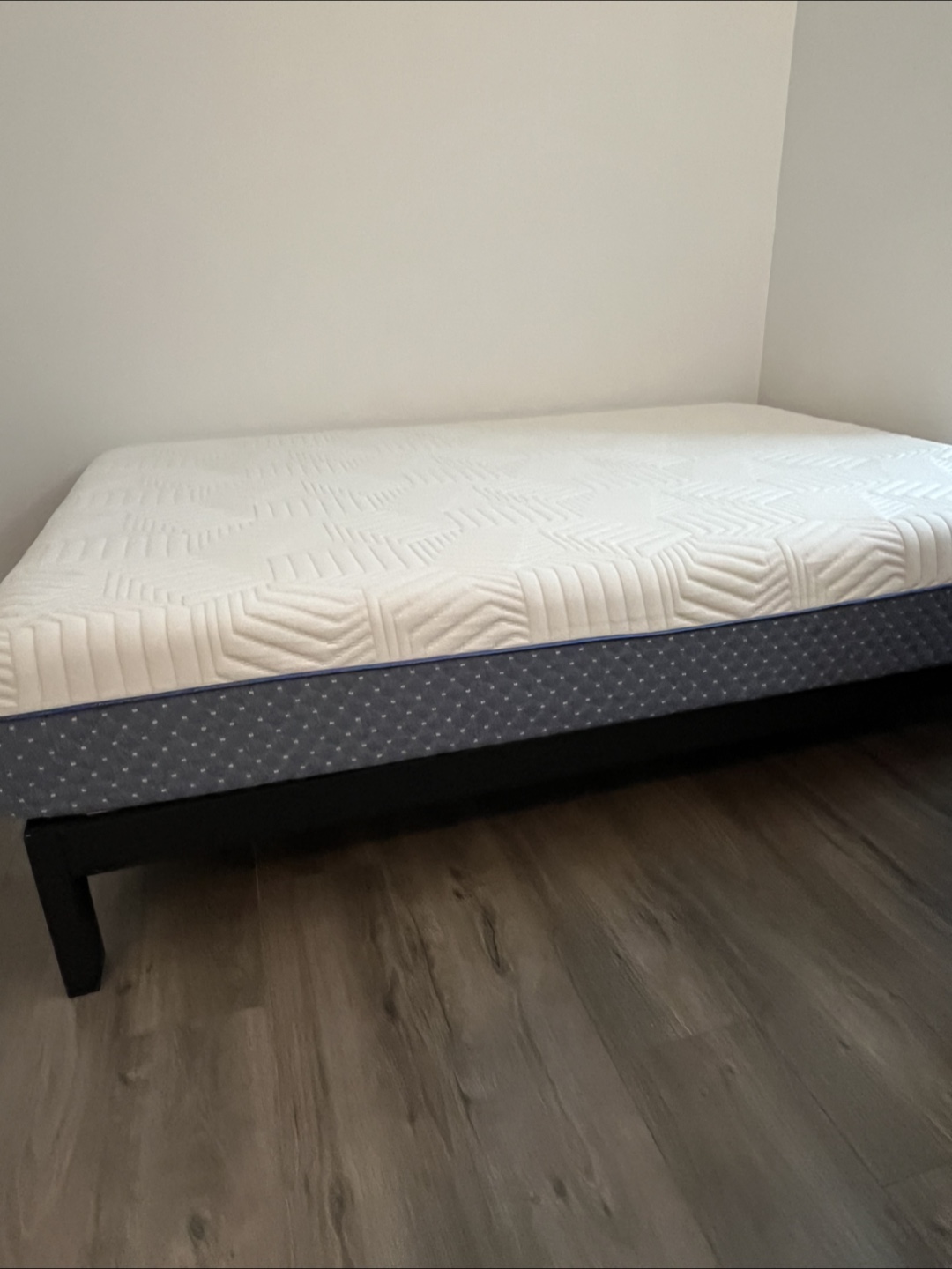 Double Mattress and boxspring - photo 3