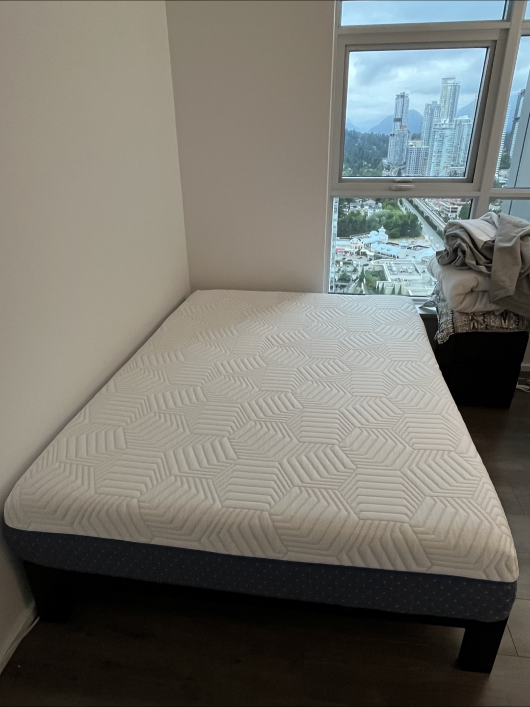 Double Mattress and boxspring - photo 2