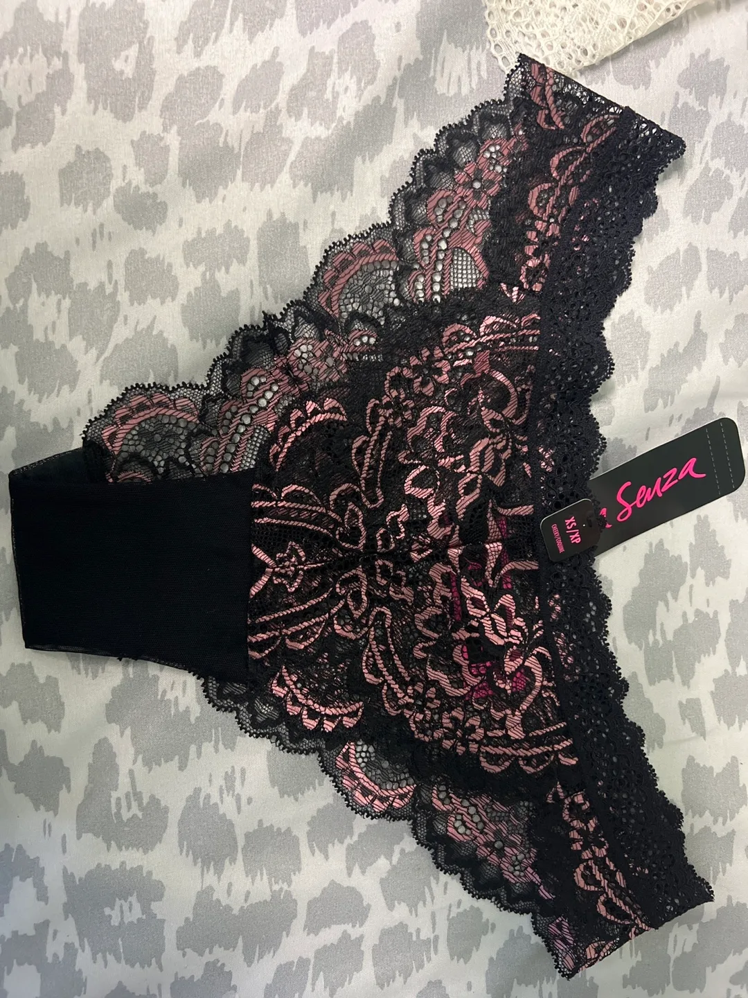 4 pairs La Senza Panties XS image indicator(4)