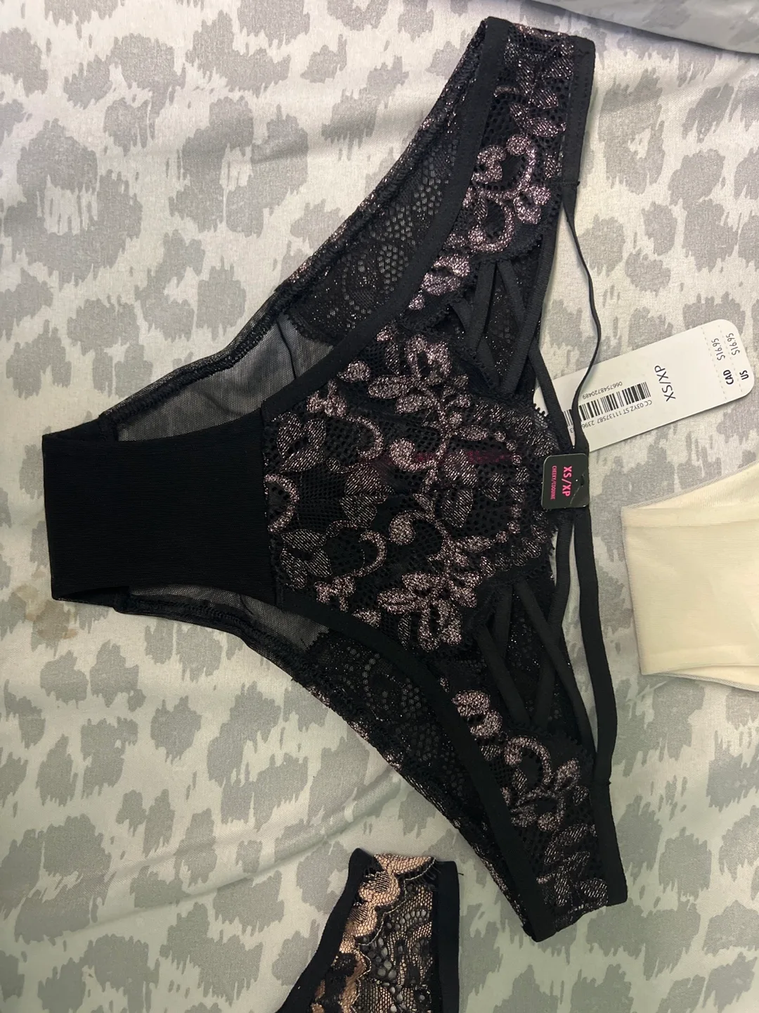 4 pairs La Senza Panties XS image indicator(5)