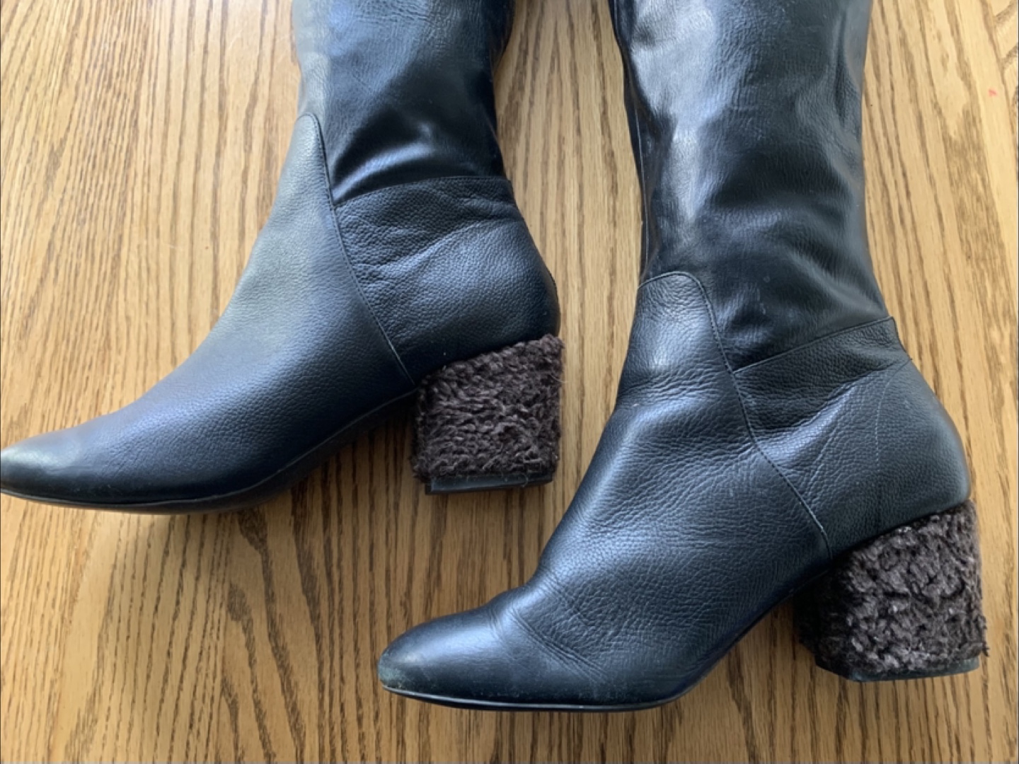 Black Leather Knee-High Boots size 9 - photo 3