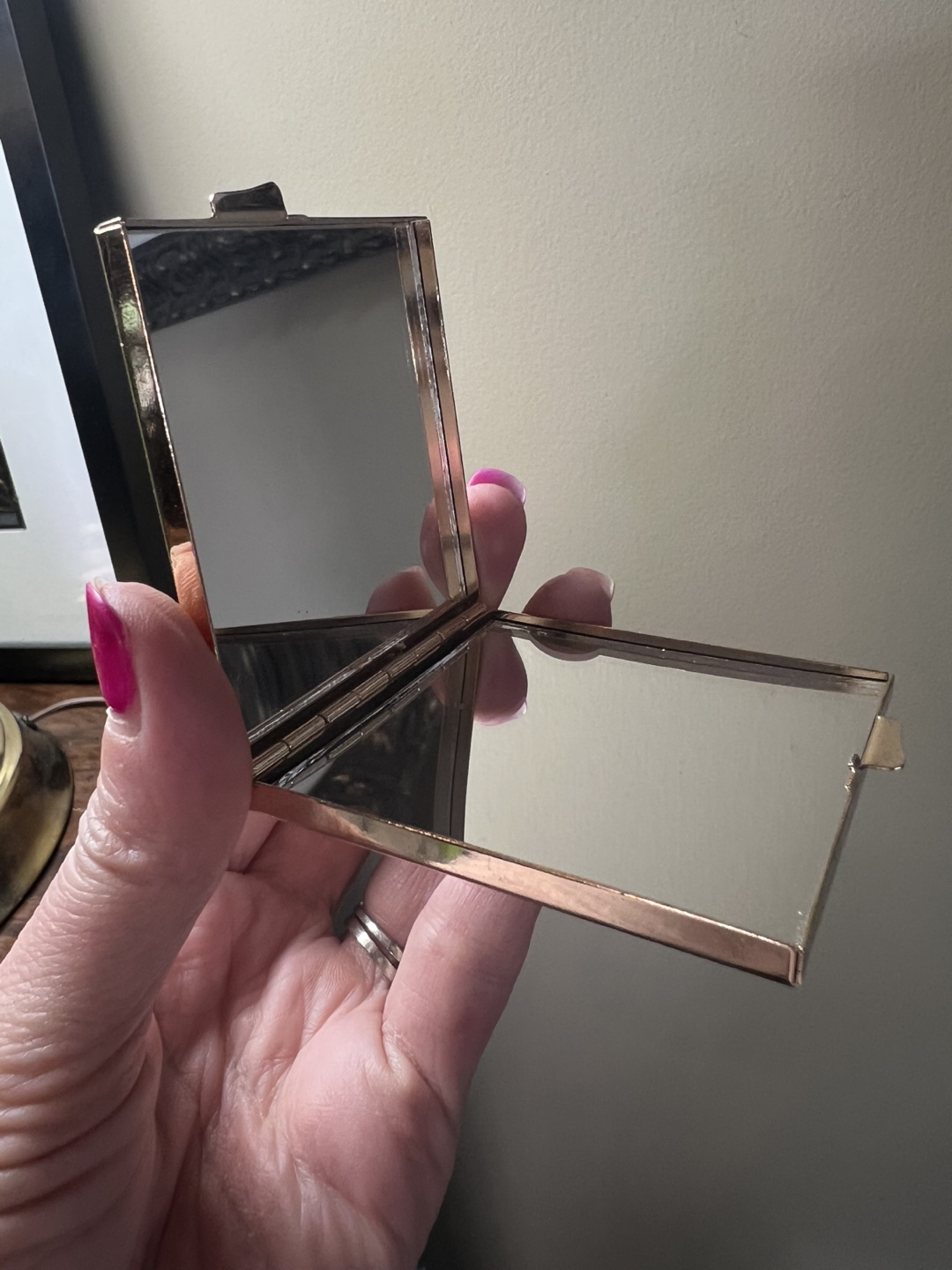 Vintage Compact Mirror - photo 3