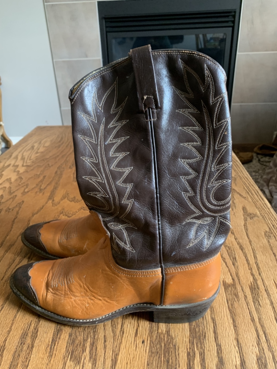 Women’s Acme Cowboy Boots - Brown & Tan size 9.5 - photo 5