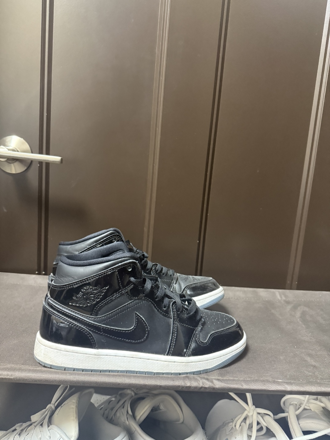 Nike Air Jordan 1 Mid Black