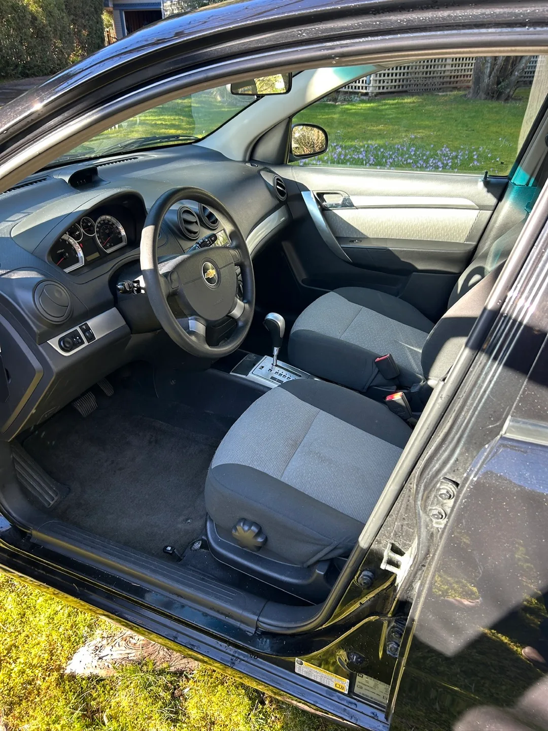 Small Car - Chevy Aveo Hatchback image indicator(5)