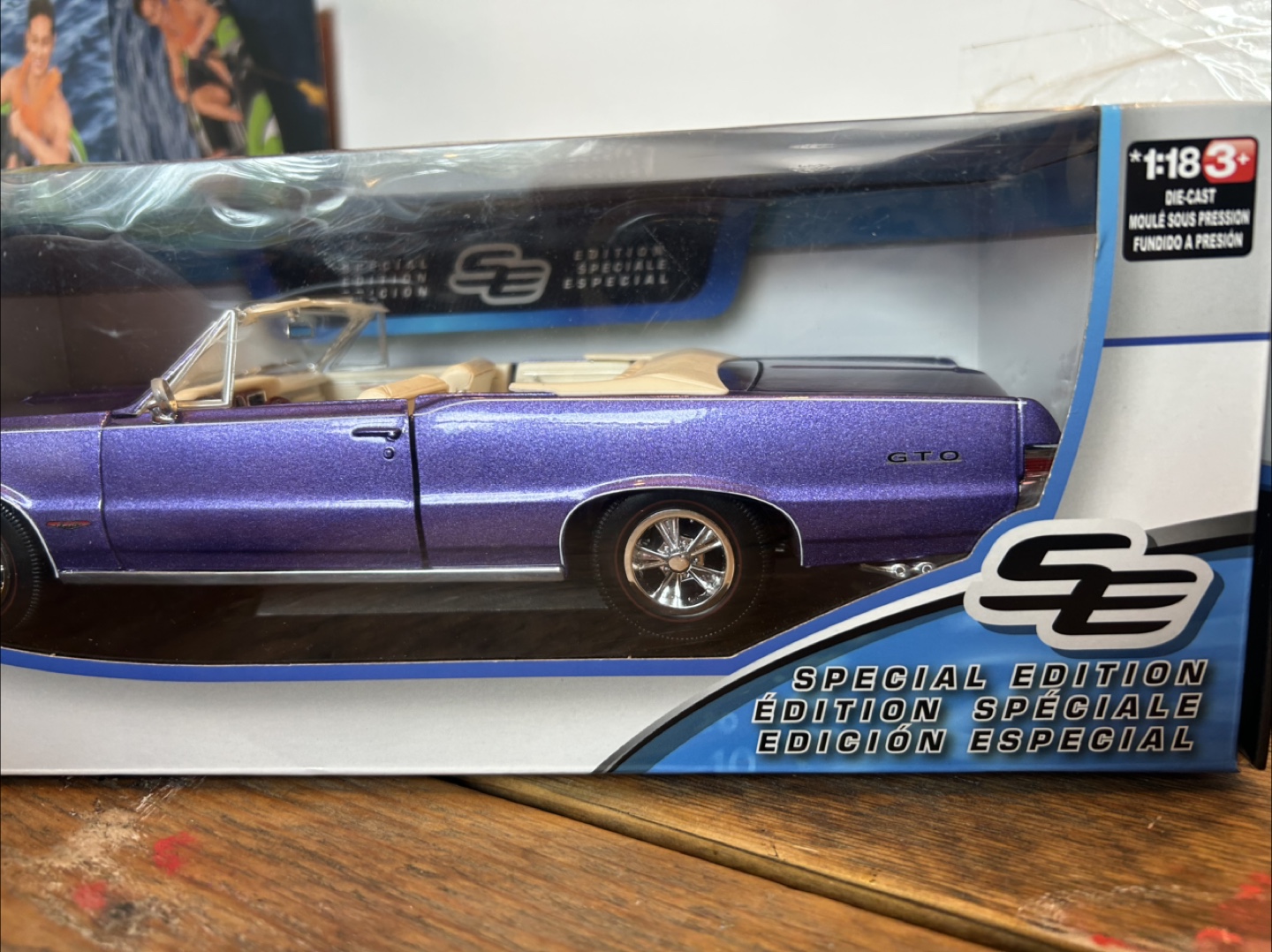 Maisto 1965 Pontiac GTO - Glossy Purple - photo 3