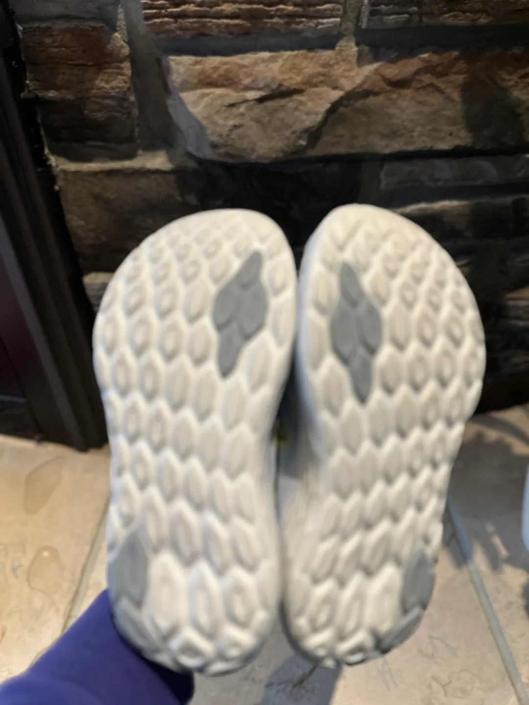 New Balance WLTOCY1 Women's Running Shoes - Size 7 image indicator(3)