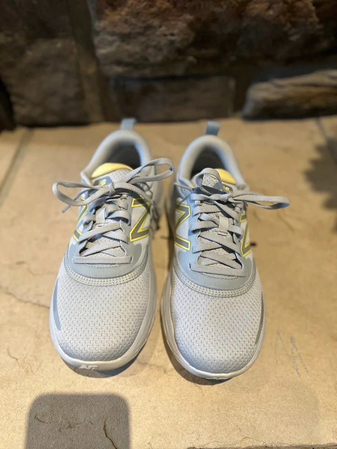 New Balance WLTOCY1 Women's Running Shoes - Size 7 image indicator(2)