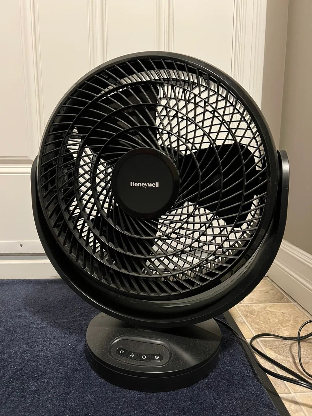 Honeywell Turbo Force Power Fan - Like New! thumbnail