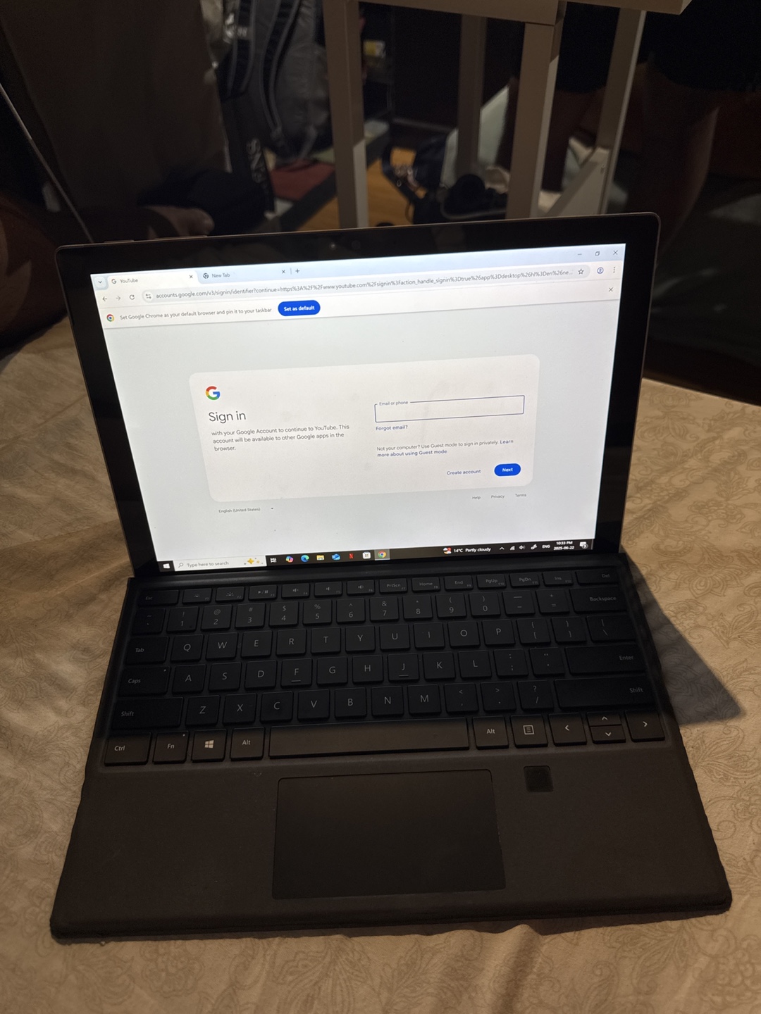 Microsoft Surface Pro - photo 2