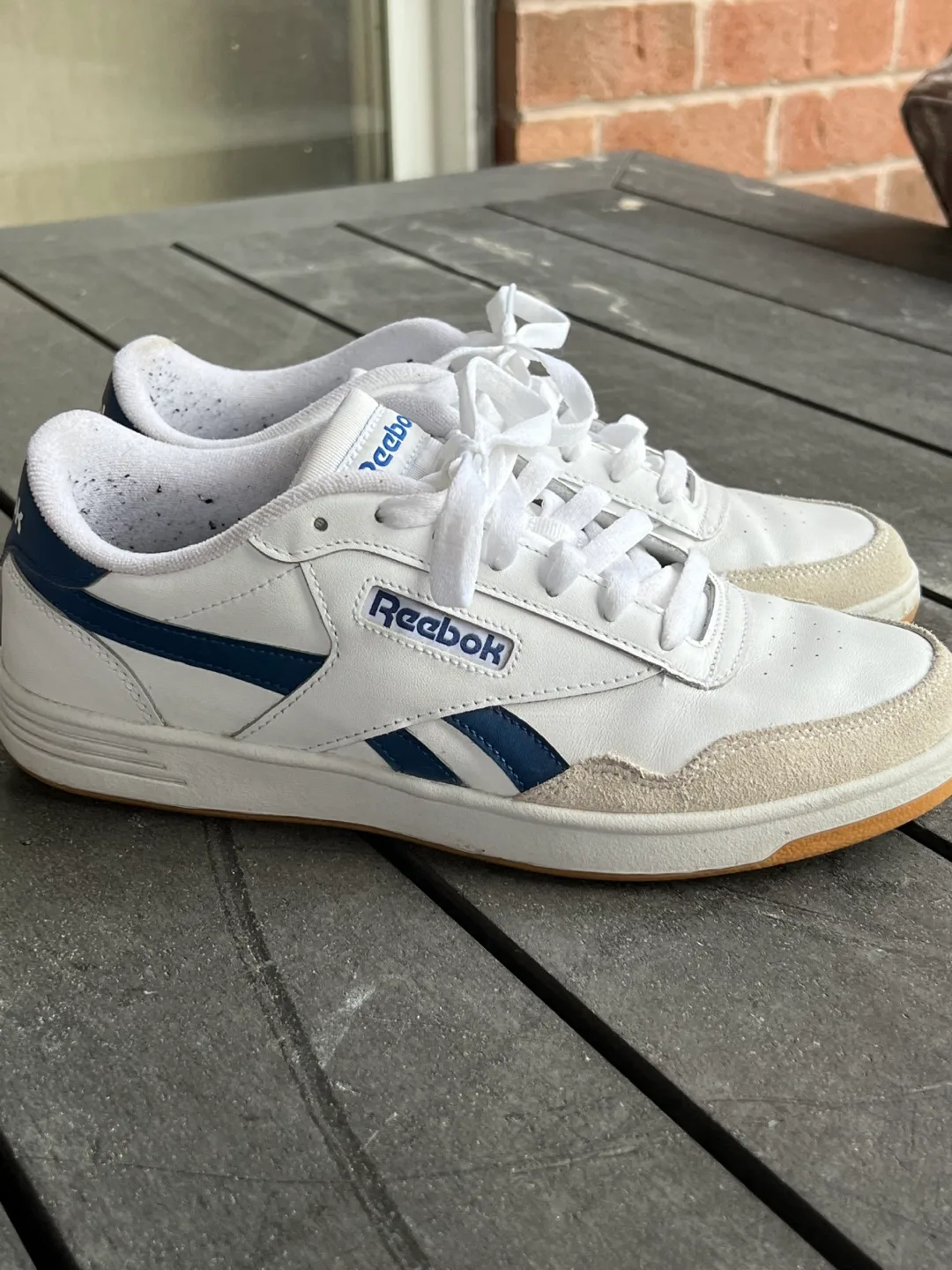 Reebok Club White/Navy Shoes size 9 US M thumbnail