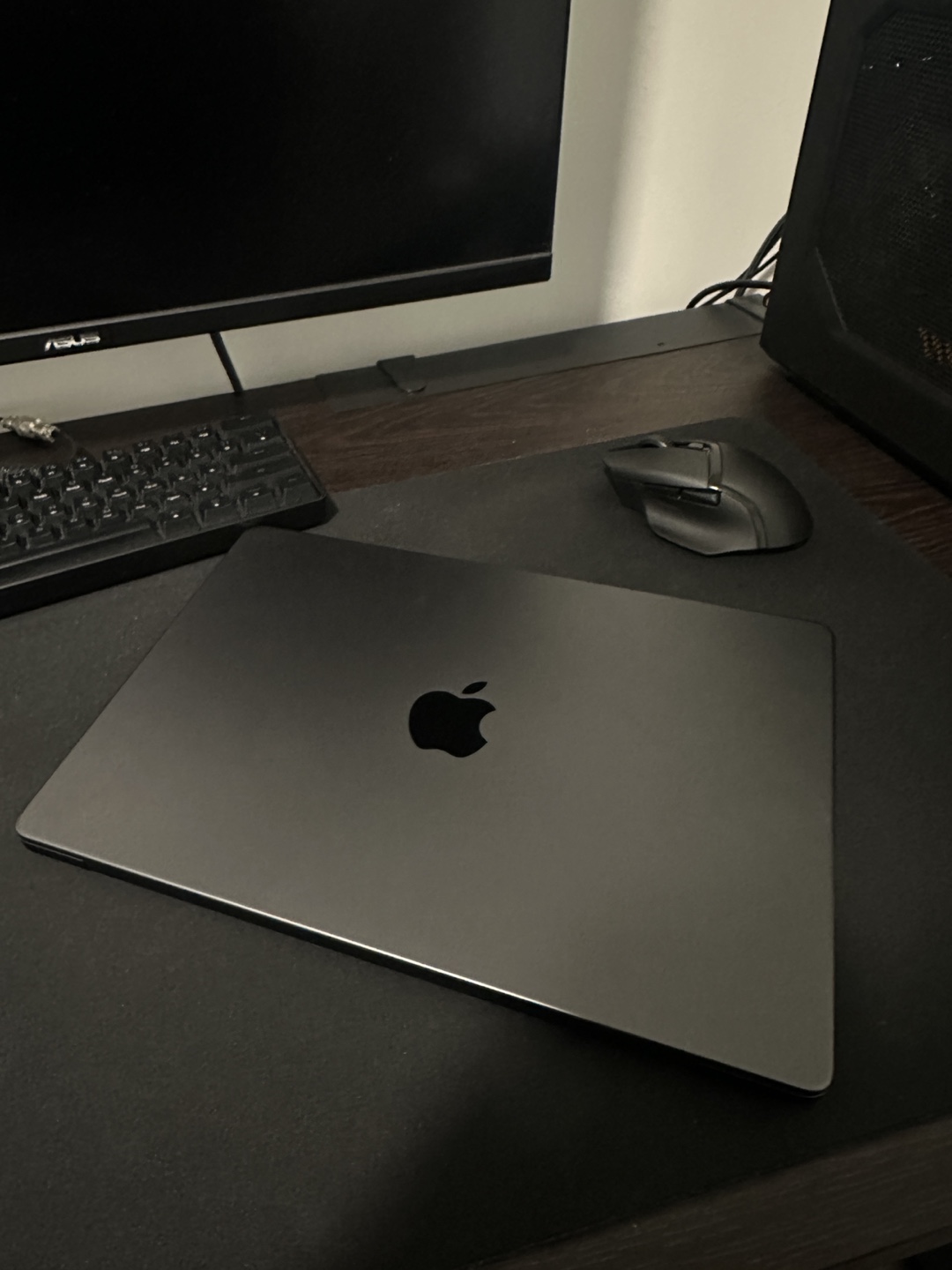 Macbook Pro (M3 Pro - 18GB - 512GB)