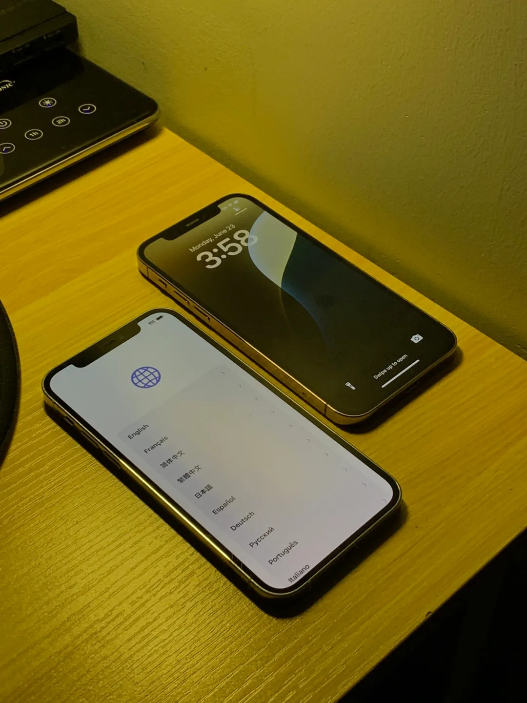 iPhone 12 Pro 256gb EXCELLENT CONDITION image indicator(2)