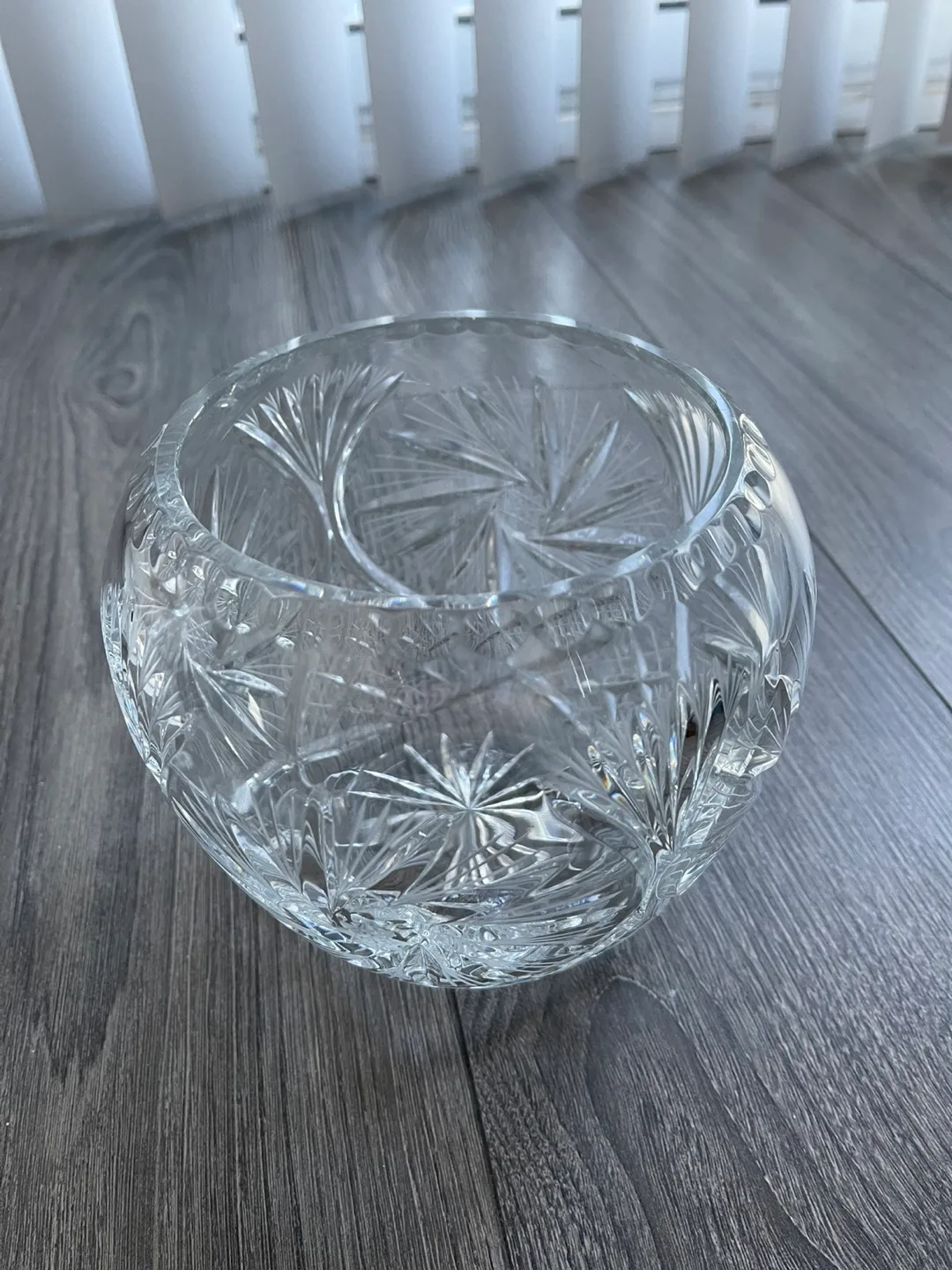 Crystal Candy Dish with Lid image indicator(4)