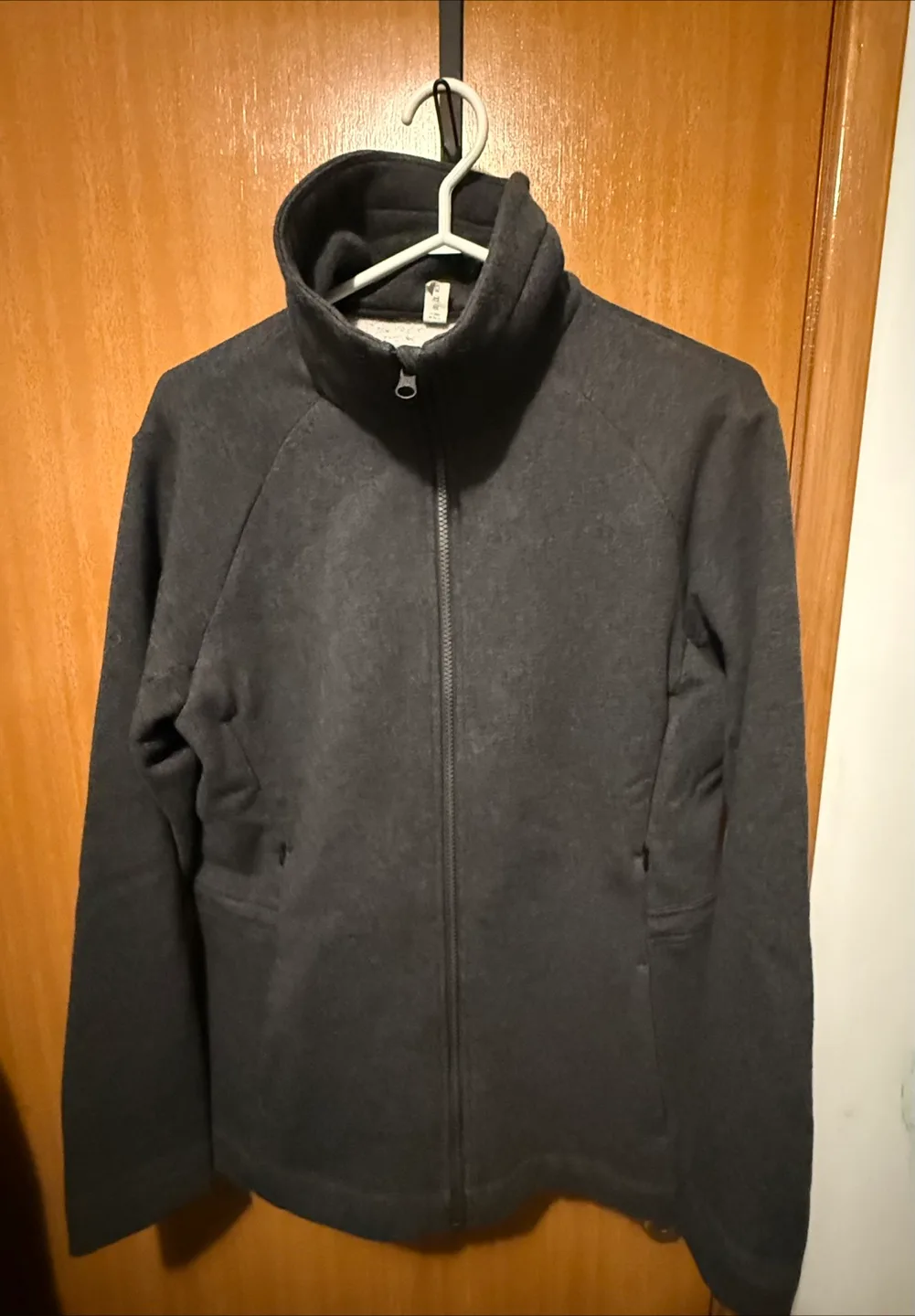 Lululemon Full Zip Jacket - Size 12 thumbnail