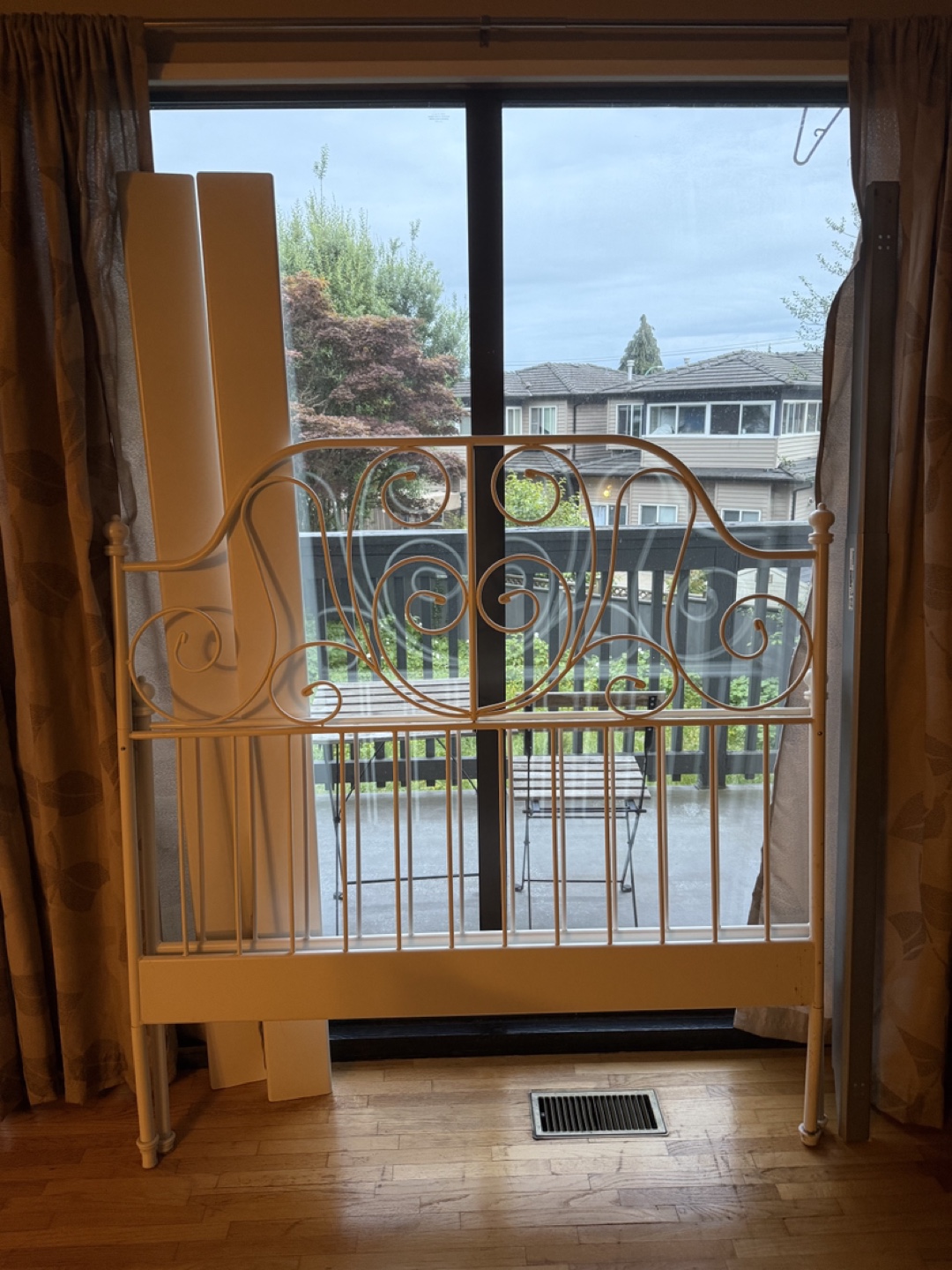 White Metal Double Bed Frame – $50 OBO -Must Sell Fast! - photo 4
