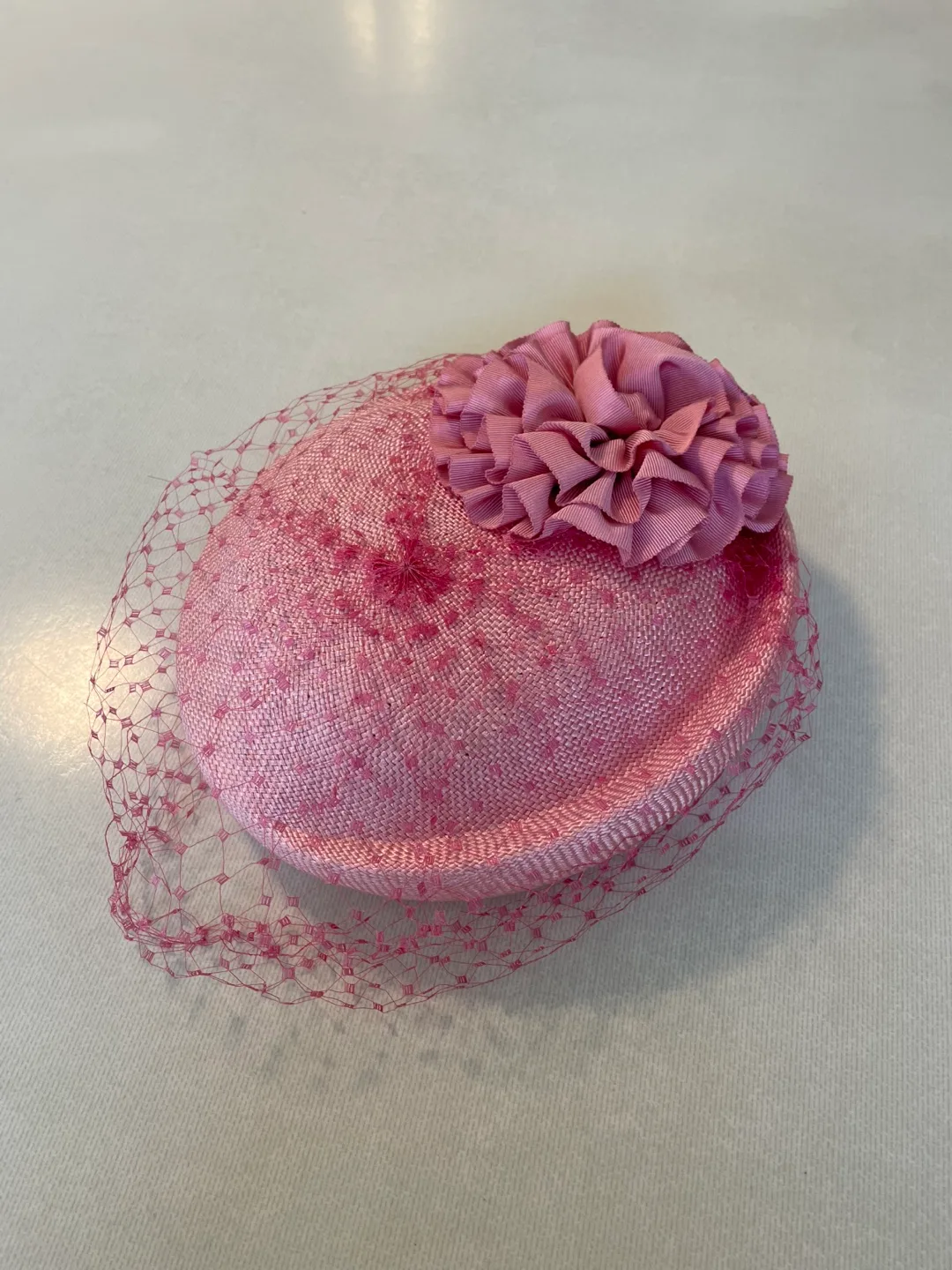 Elegant Pink Pillbox Hat image indicator(2)
