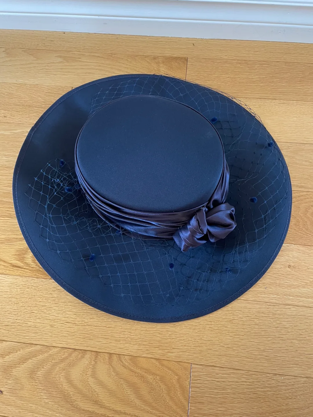 Elegant Brim Fancy Hat thumbnail