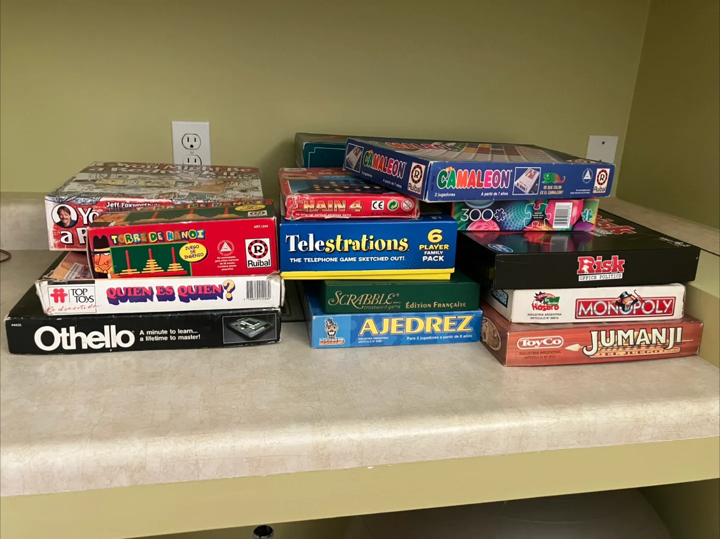 Board Games: Othello, Risk, Scrabble, Monopoly, and more! thumbnail