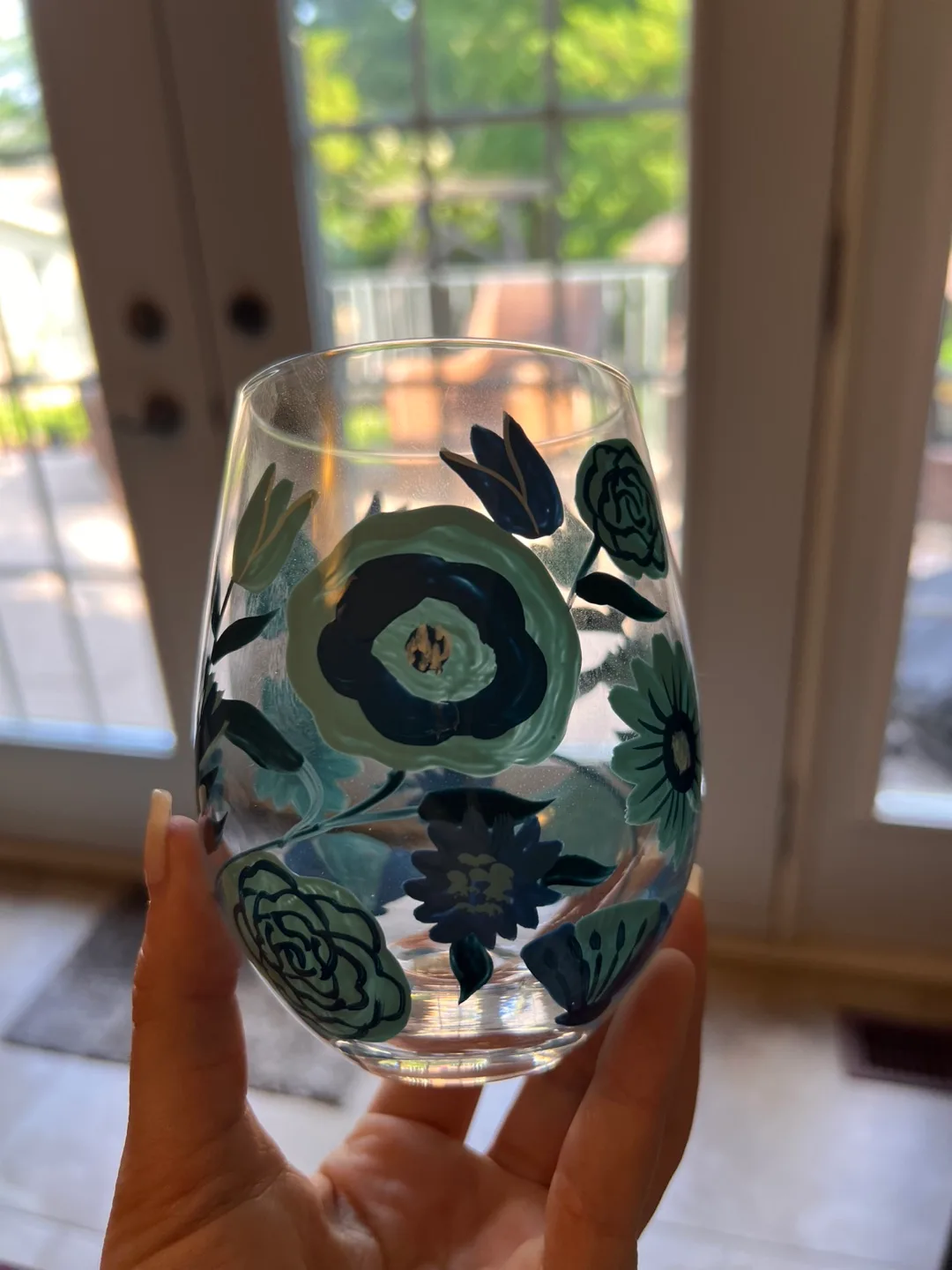 Set of 4 Stemless Painted Wine Glasses image indicator(2)