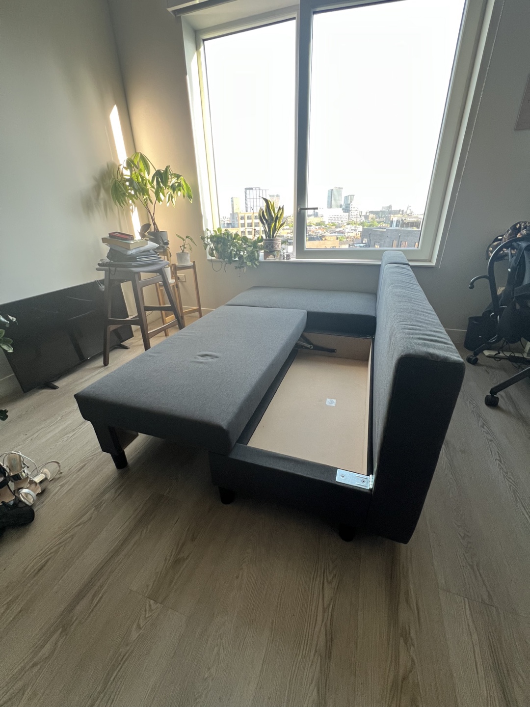 Must go! Sleeper Sofa w/ Storage - like new - photo 3