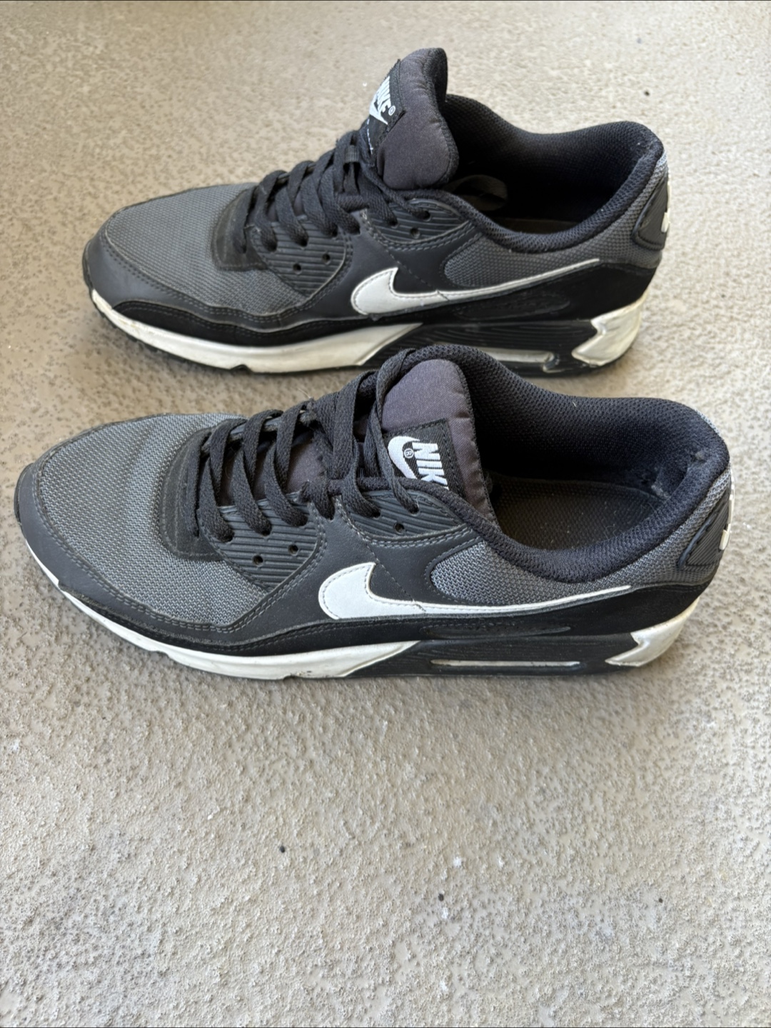 Nike Air Max 90 - Grey/Black - Men's Size 11