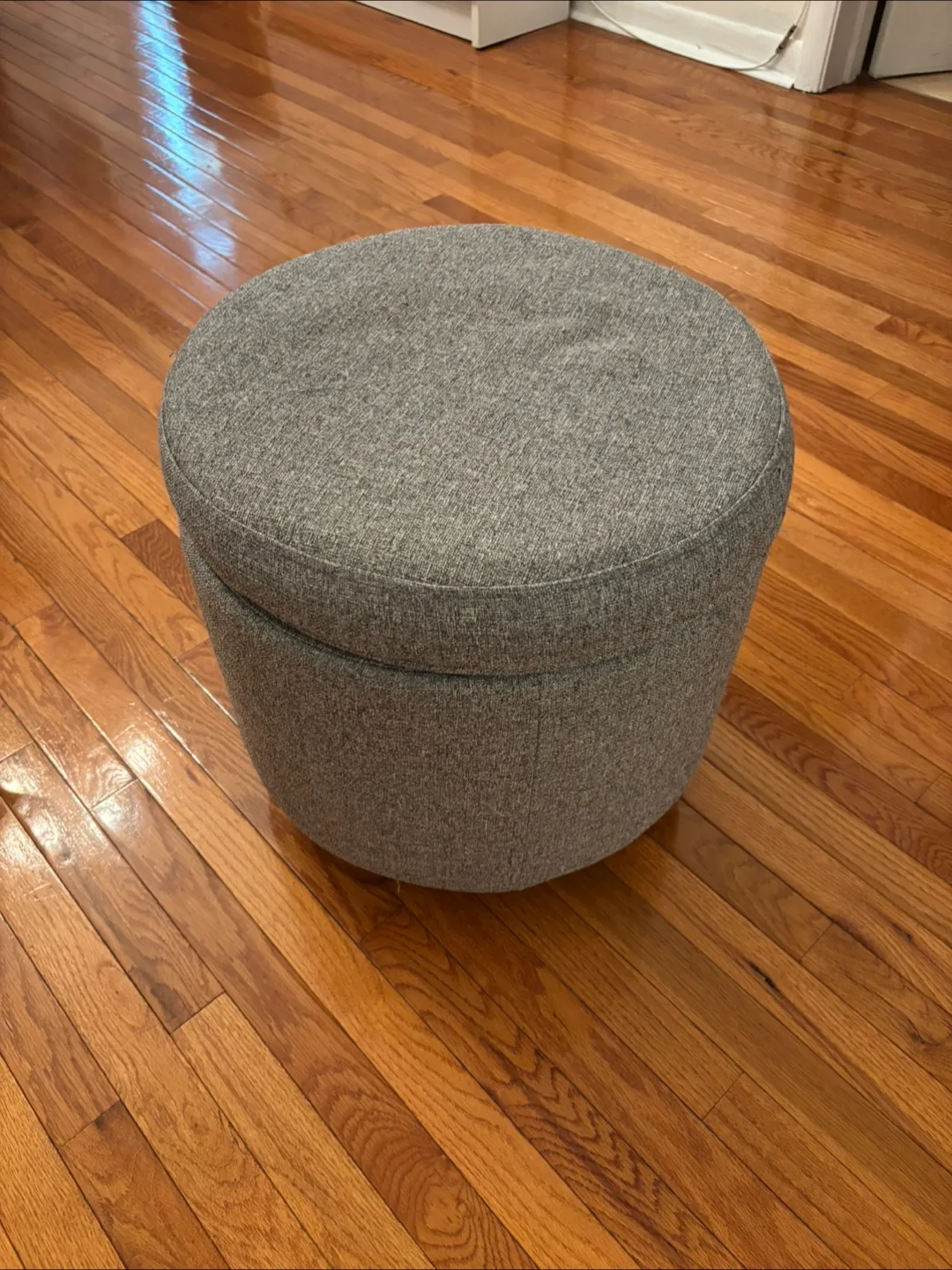 Ottoman w Storage thumbnail