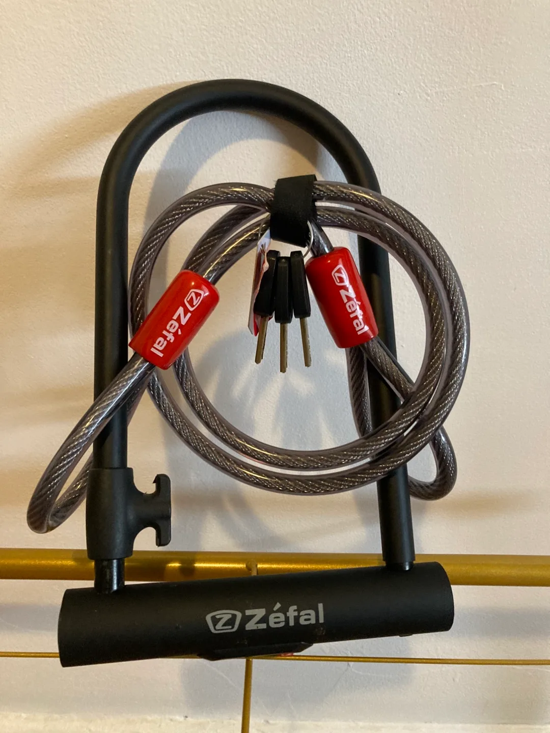 Heavy duty U13 Zéfal Bicycle Lock with Keys thumbnail