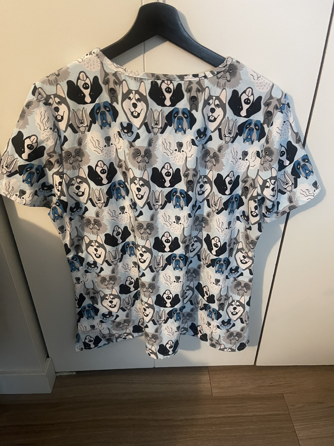 Scrub Tops - Size Large - photo 5