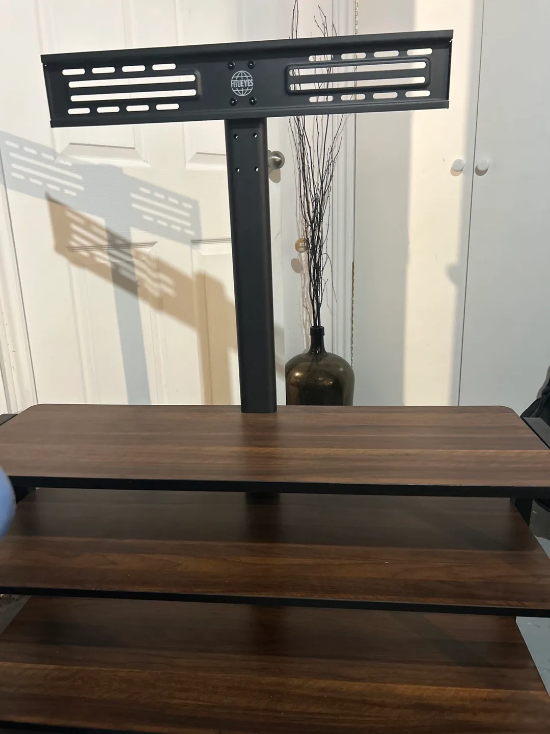 FITUEYES Universal TV Stand with Shelves