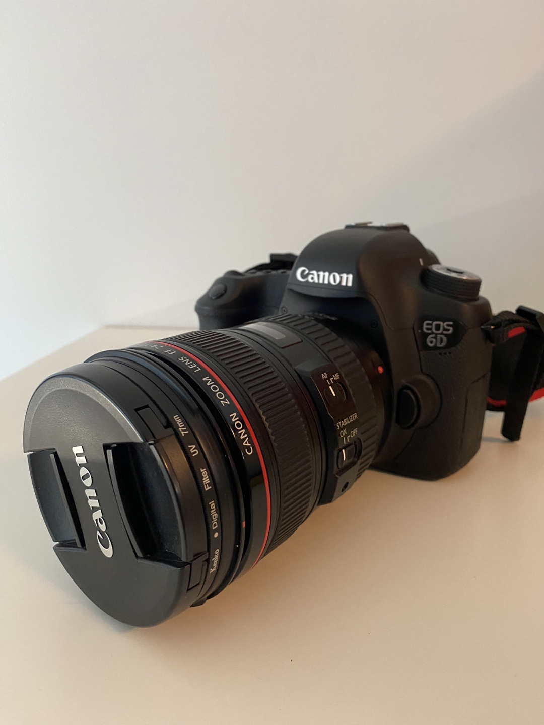 Canon EOS 6D Camera with EF 24-105mm Lens - photo 2