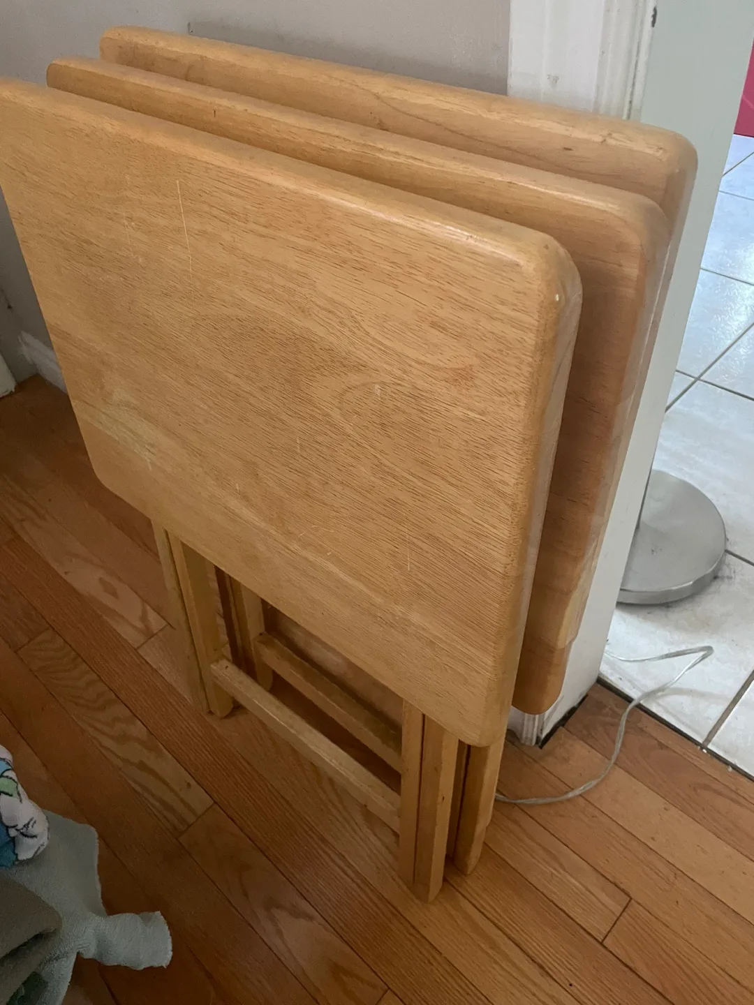 Folding Wooden TV Tray Tables thumbnail