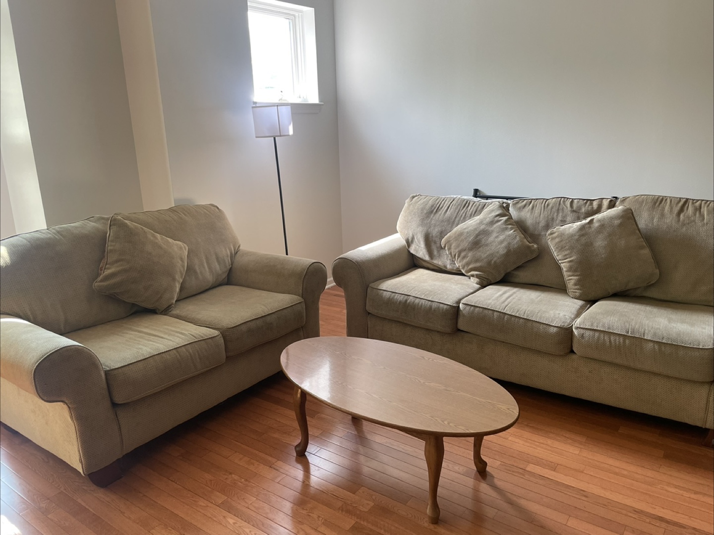 Sofa Set with Loveseat and Coffee Table - photo 4