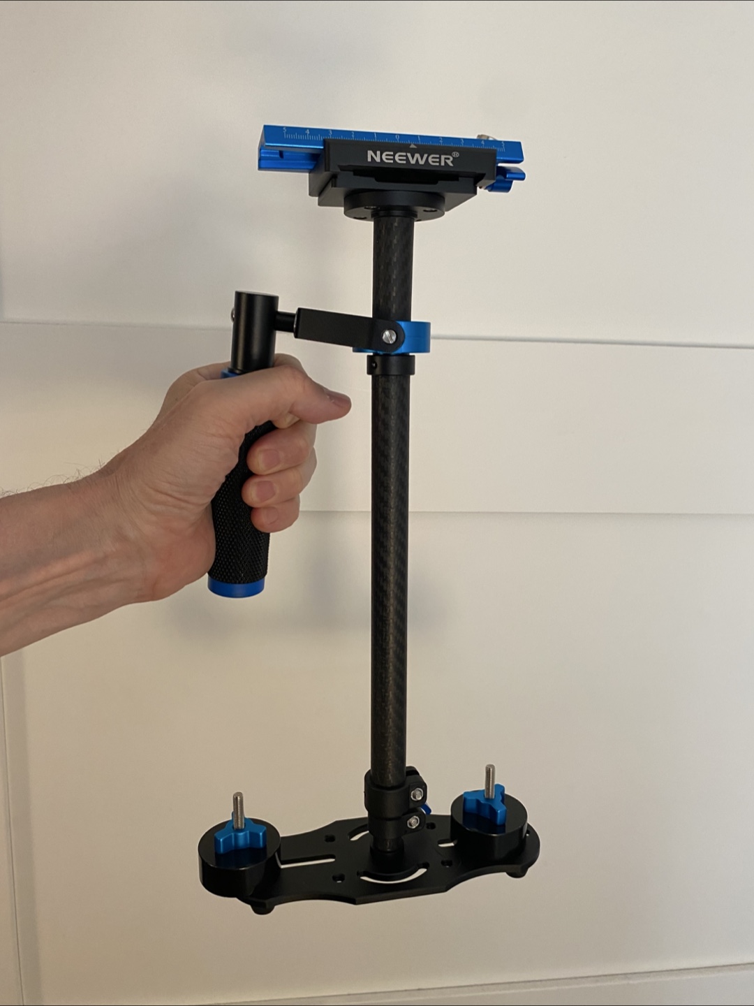 Neewer Handheld Stabilizer with Weights & Bag