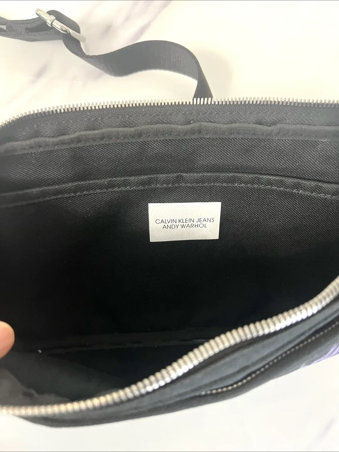 CALVIN KLEIN 205W39NYC Messenger Bag image indicator(4)