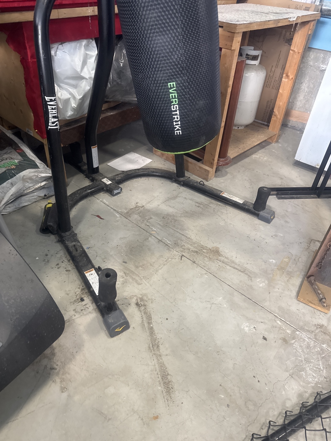 Everlast Everstrike Heavy Bag with Stand - photo 2